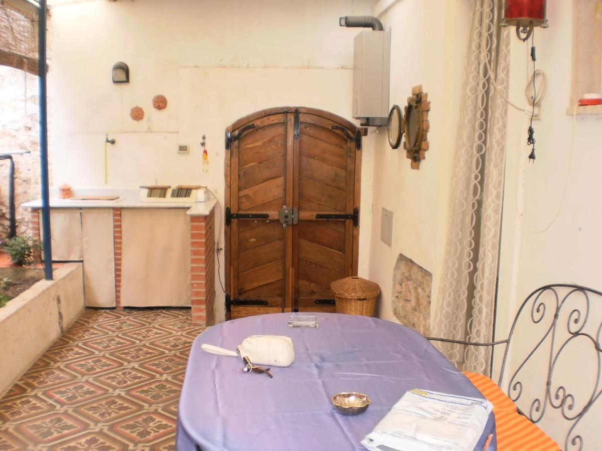 The Old Garden Villa Gaeta Room photo